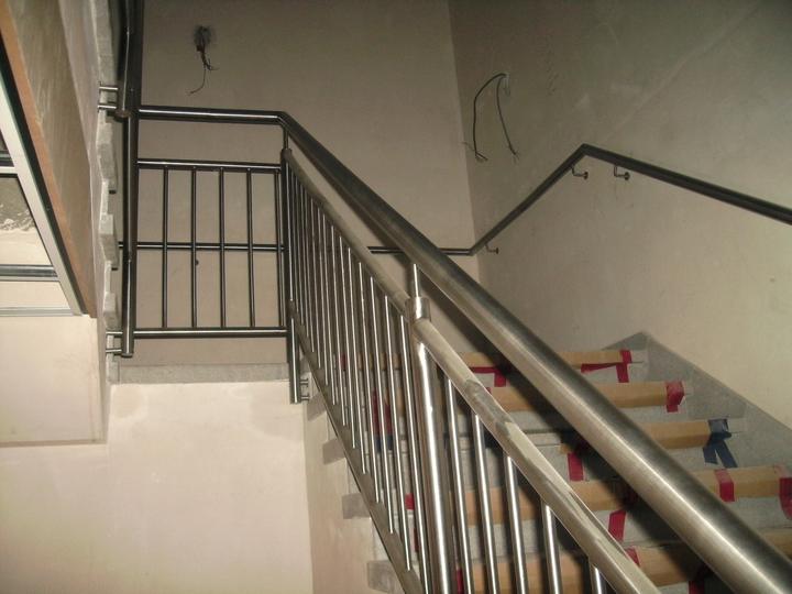 Inox trapleuning met spijlen